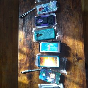 6 phone cases for a Moto E5 Play and two that I don't know
